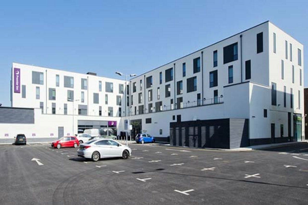 Premier Inn Addlestone Exterior photo